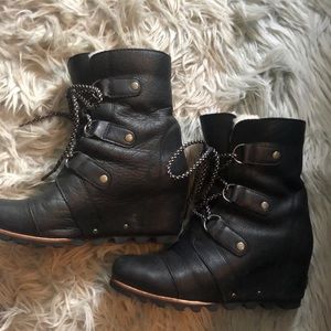 Ladies Sorel wedge Boots